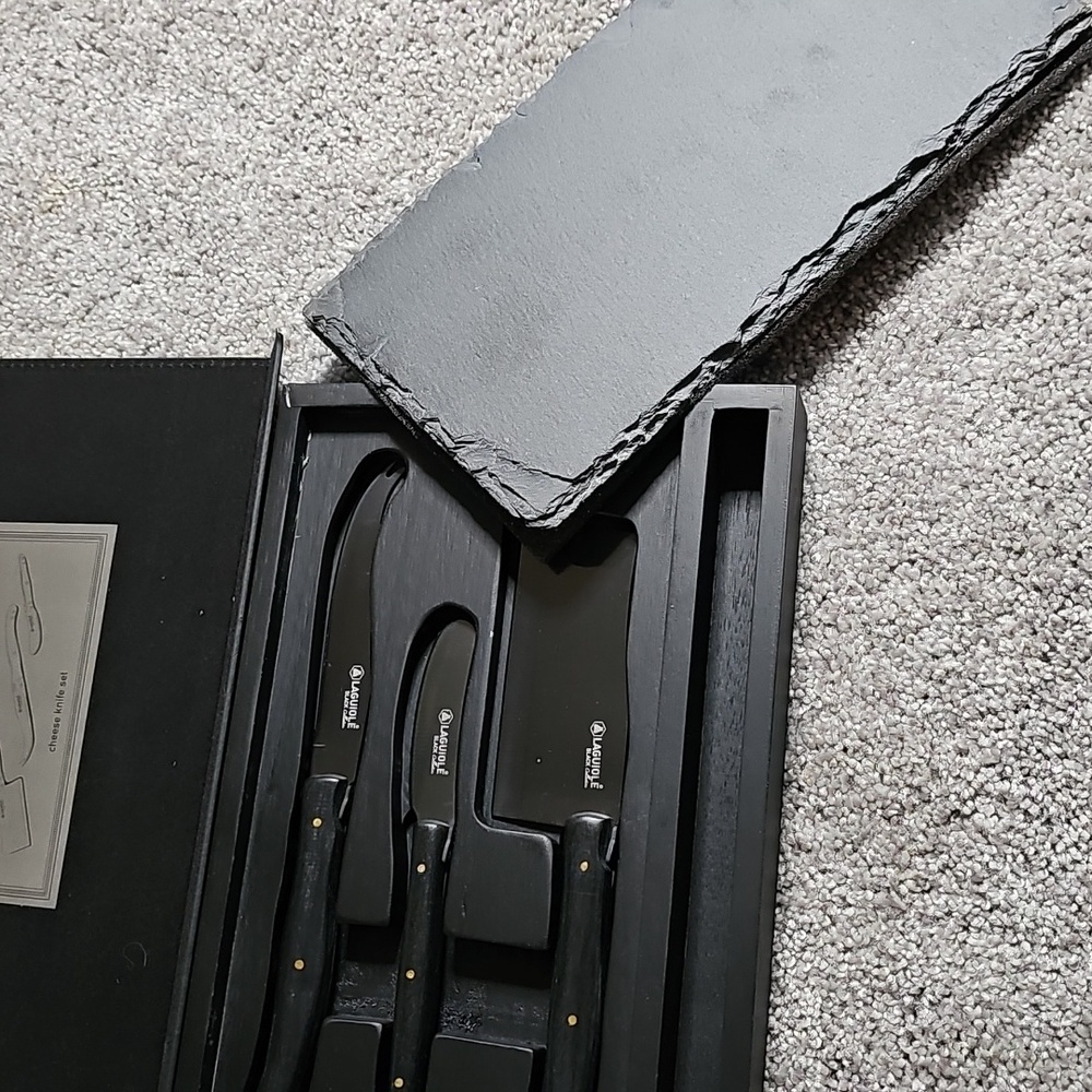 C3🔹️Laguiole Black Collection Cheese Knife Set